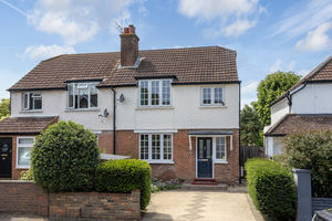 Dennis Road, East Molesey- click for photo gallery